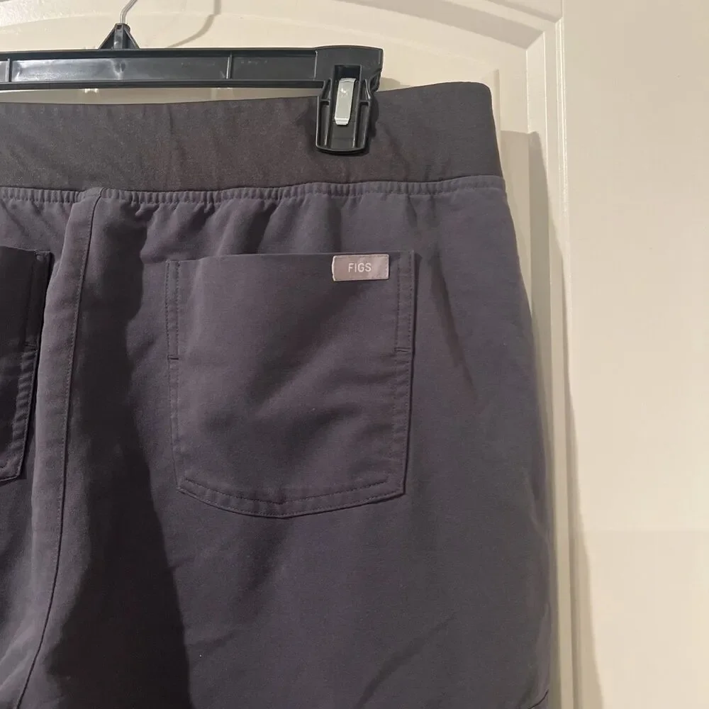 FIGS Gray Women's Zamora Jogger Scrub Pants Size MT